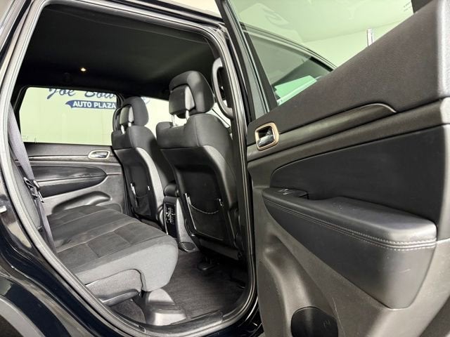 2017 Jeep Grand Cherokee Laredo 4x4