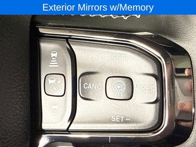 2025 RAM 1500 Limited Crew Cab 4x4 5'7" Box