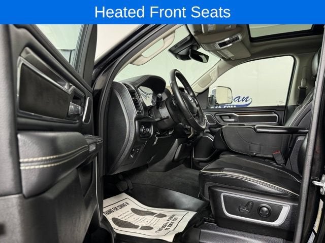 2022 RAM 1500 Laramie Crew Cab 4x4 5'7" Box