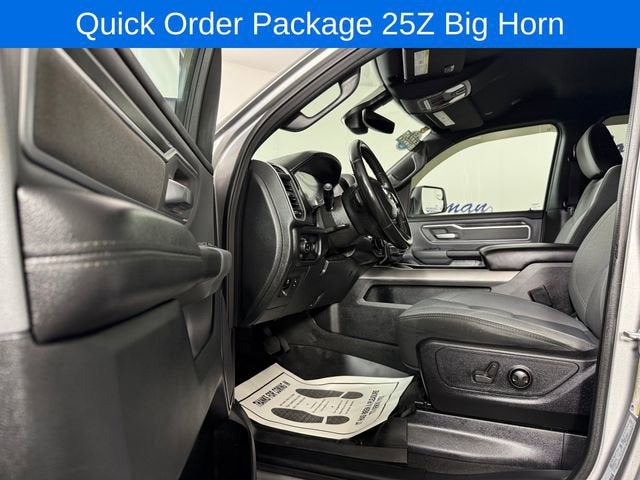 2022 RAM 1500 Big Horn Crew Cab 4x4 6'4" Box