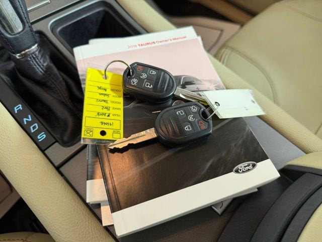 2018 Ford Taurus SEL