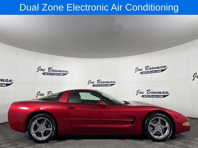 2001 Chevrolet Corvette Base