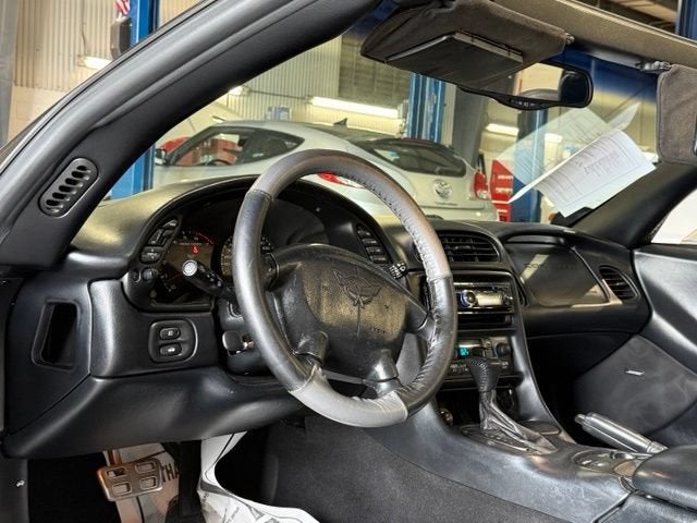 2002 Chevrolet Corvette Base