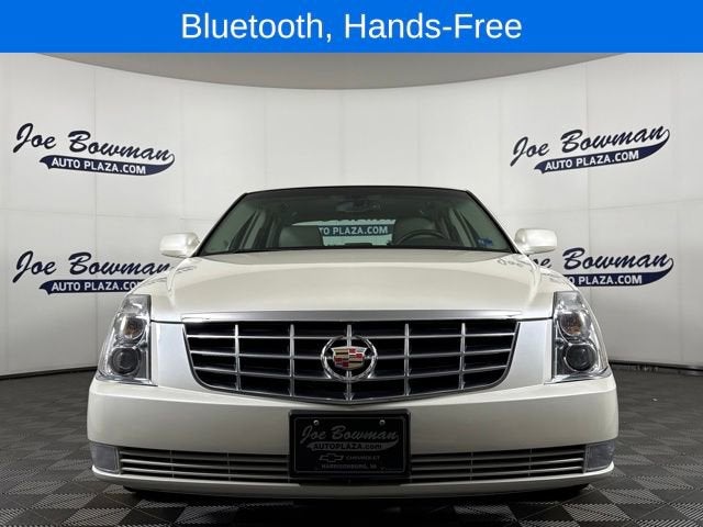 2011 Cadillac DTS Base