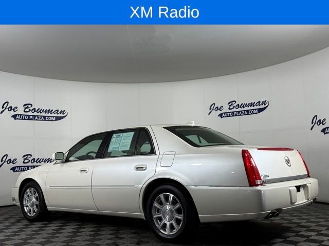 2011 Cadillac DTS Base