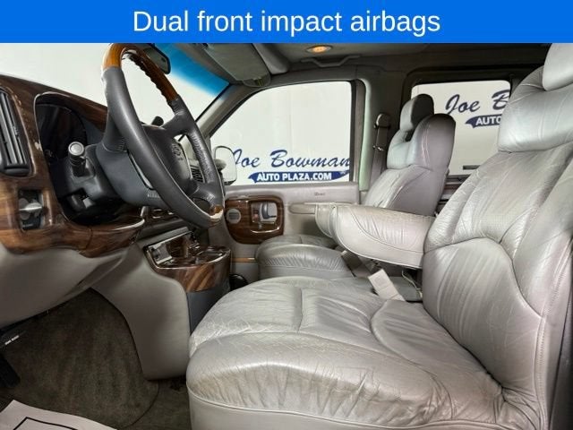 2000 Chevrolet Express Cargo 1500 w/YF7