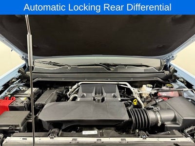 2025 Chevrolet Colorado WT/LT