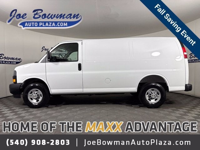 2026 Chevrolet Express Cargo 1WT
