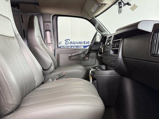 2026 Chevrolet Express Cargo 1WT