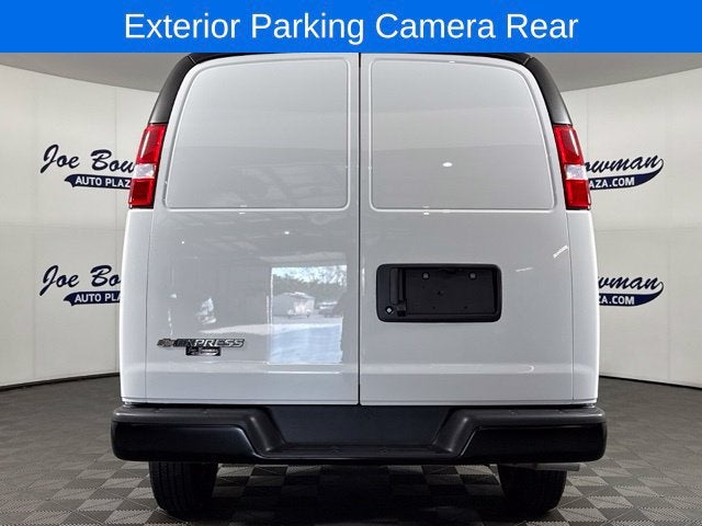2026 Chevrolet Express Cargo 1WT