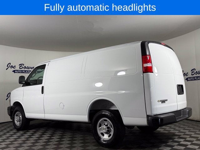 2026 Chevrolet Express Cargo 1WT