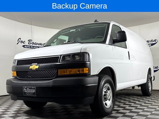 2026 Chevrolet Express Cargo 1WT