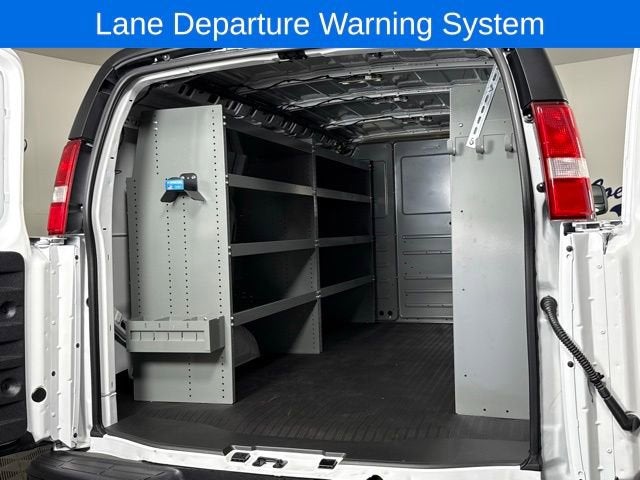 2025 Chevrolet Express Cargo 2500 WT