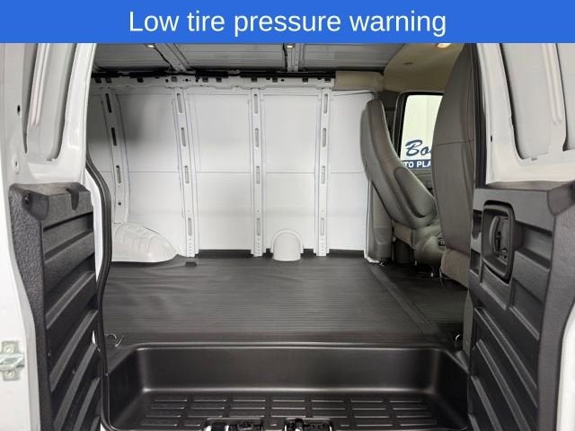 2026 Chevrolet Express Cargo 1WT