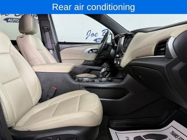 2023 Chevrolet Traverse LT Leather