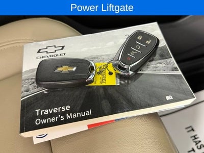 2023 Chevrolet Traverse LT Leather
