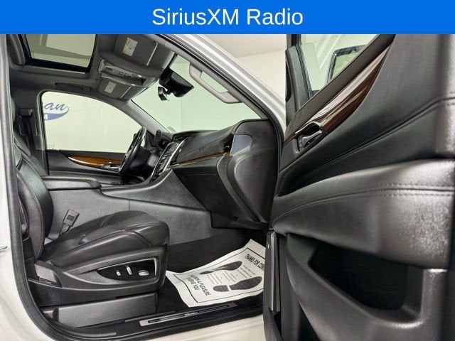 2019 Cadillac Escalade Luxury