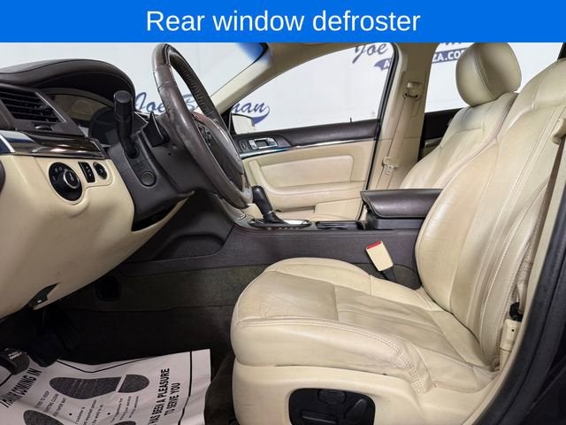 2014 Lincoln MKS Base