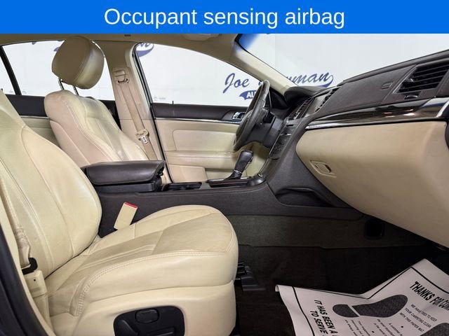 2014 Lincoln MKS Base