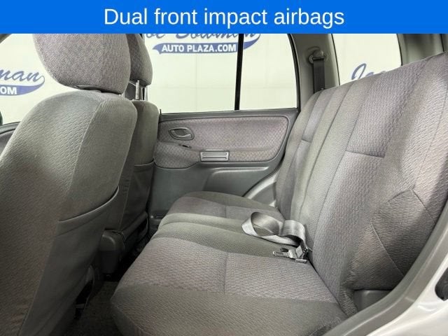 2001 Chevrolet Tracker Base