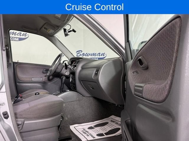 2001 Chevrolet Tracker Base