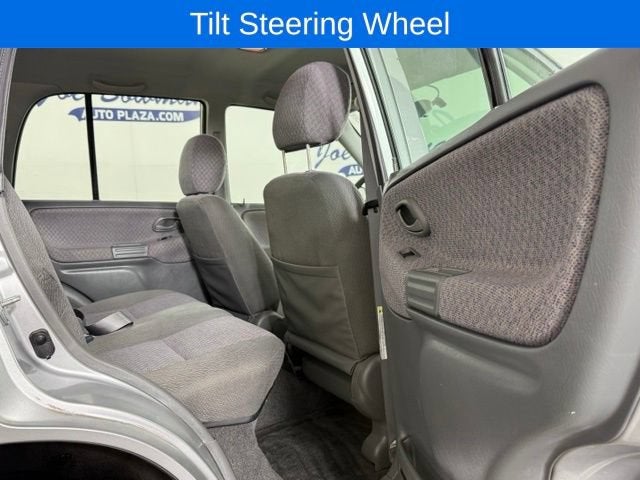 2001 Chevrolet Tracker Base