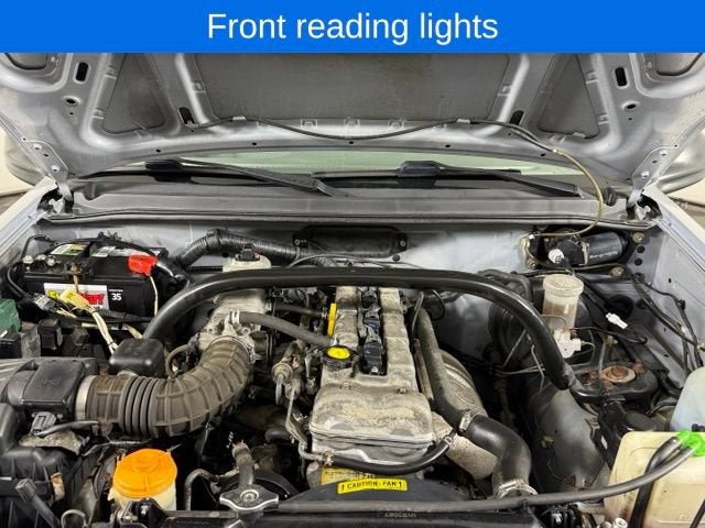 2001 Chevrolet Tracker Base