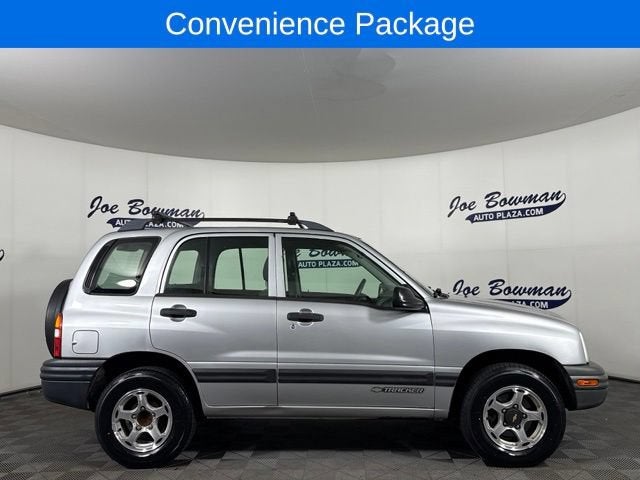 2001 Chevrolet Tracker Base