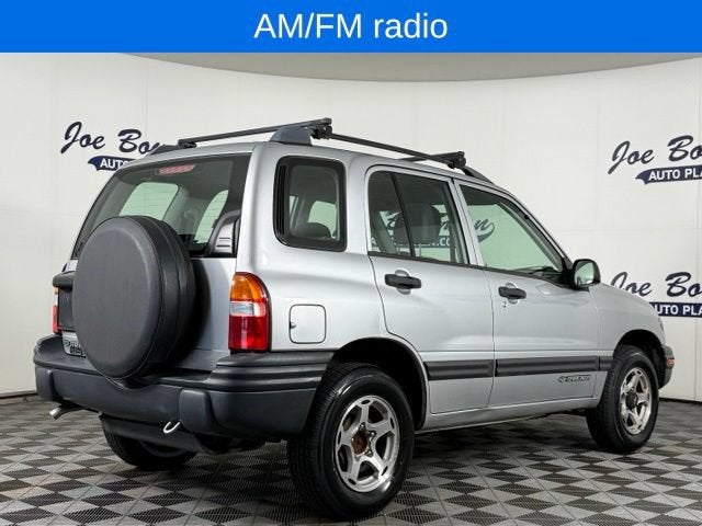 2001 Chevrolet Tracker Base