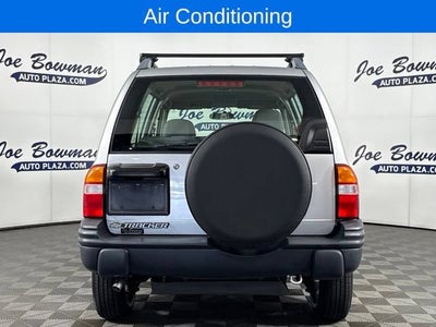 2001 Chevrolet Tracker Base