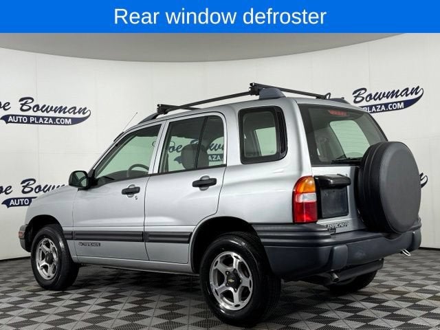 2001 Chevrolet Tracker Base