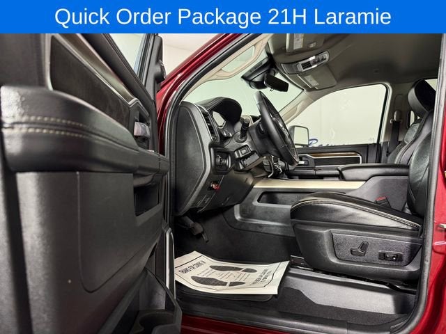 2024 RAM 3500 Laramie Crew Cab 4x4 8' Box
