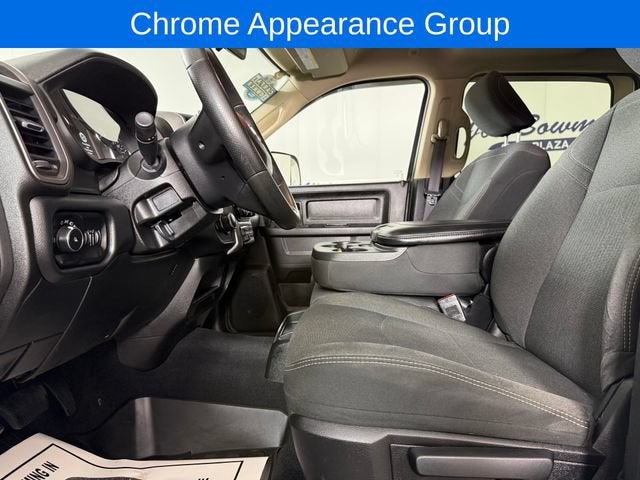 2019 RAM 2500 Tradesman Crew Cab 4x4 6'4" Box