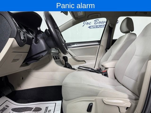 2017 Volkswagen Golf TSI S 4-Door