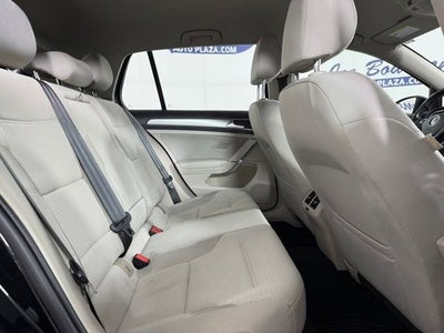 2017 Volkswagen Golf TSI S 4-Door