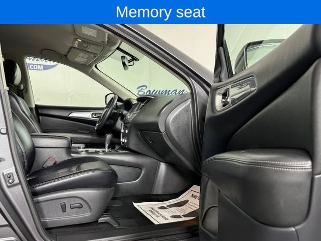 2019 Nissan Pathfinder SL