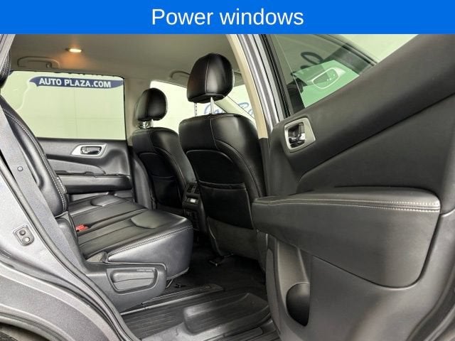 2019 Nissan Pathfinder SL