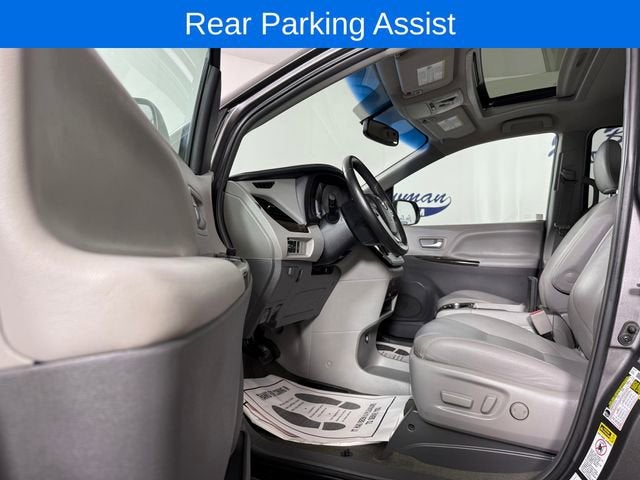 2017 Toyota Sienna XLE