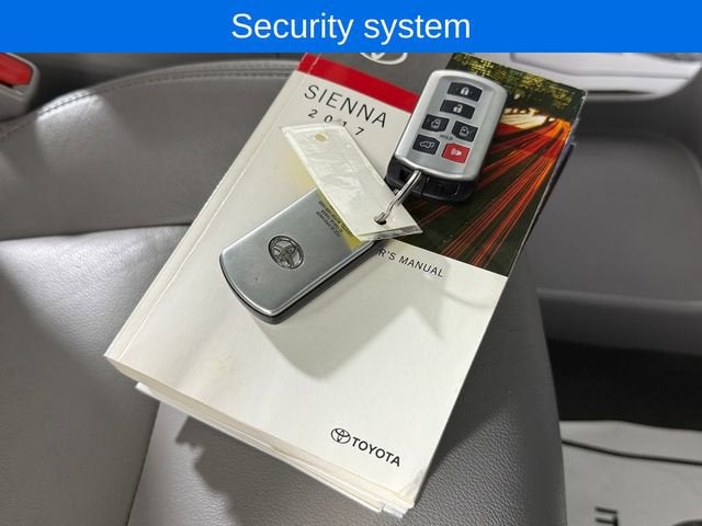 2017 Toyota Sienna XLE