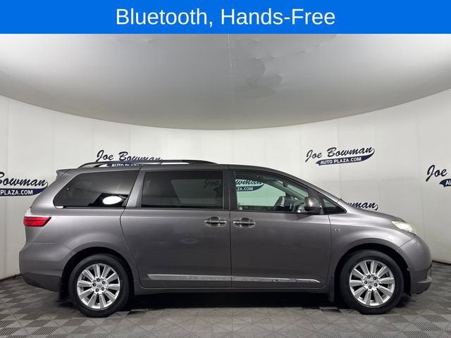 2017 Toyota Sienna XLE