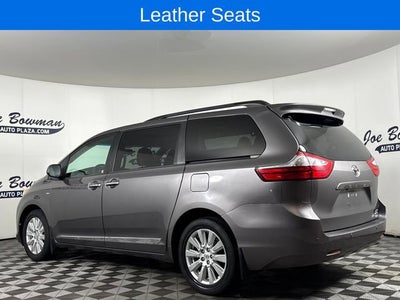 2017 Toyota Sienna XLE