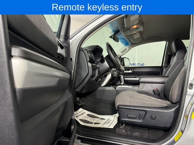 2016 Toyota Tundra SR5 5.7L V8