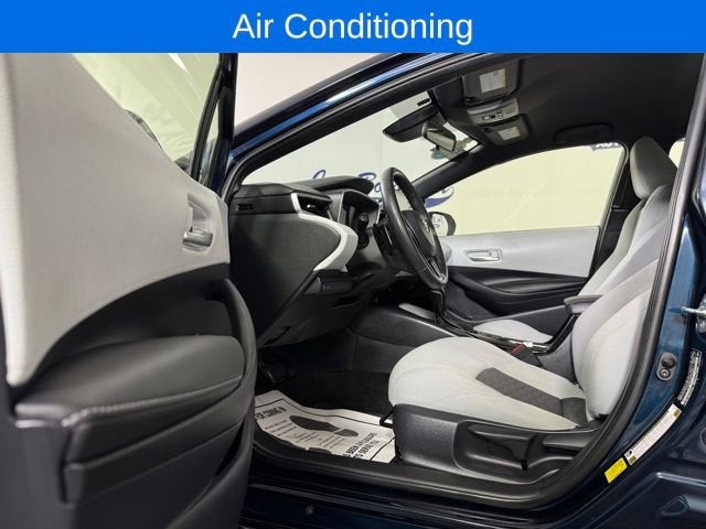 2022 Toyota Corolla Hatchback SE