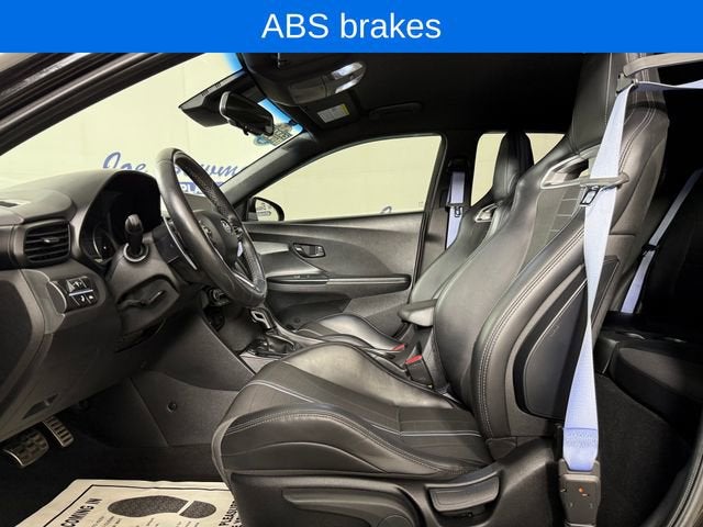 2022 Hyundai Veloster N Base
