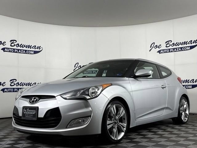 2014 Hyundai Veloster Base w/Black